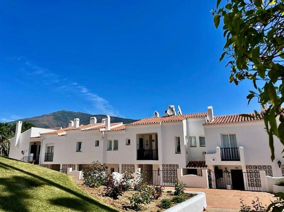Hermosa Casita De Pueblo Con Piscina En Benahavís Exterior foto